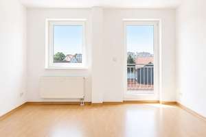 Gemütliche Dachgeschoss-Wohnung mit Balkon in Stadtfeld Ost! – 39108 Stadtfeld Ost, Magdeburg – Vorschaubild 3