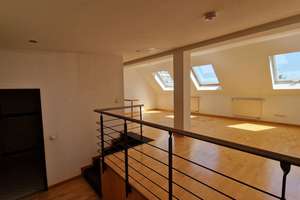 Dachgeschoss-3-Zimmer mit 2 Bädern und Einbauküche in Magdeburg – Breiter Weg 228, 39104 Altstadt, Magdeburg – Vorschaubild 2