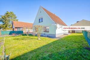 IMMOBERLIN.DE - Charmantes Haus mit Nebengebäuden in familienfreundlicher Lage – Die vollständige Adresse der Immobilie erhältst du vom Anbieter., 15370 Fredersdorf-Vogelsdorf – Vorschaubild 2