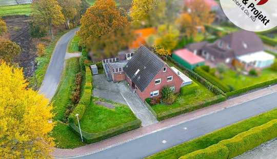 Bild von Vielseitiges Haus mit zwei Wohneinheiten in Blomberg – Ideal für Anleger