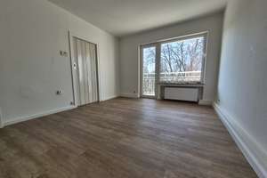 Frisch renovierte 2-Zimmer-Wohnung mit Balkon in zentraler Lage von Solingen – Blumenstraße 31, 42655 Solingen-Mitte, Solingen – Vorschaubild 1