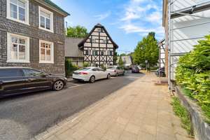 Hochwertig renoviertes, voll möbliertes und voll ausgestattetes Fachwerkhaus für bis zu 8 Personen – 42799 Leichlingen (Rheinland) – Vorschaubild 21