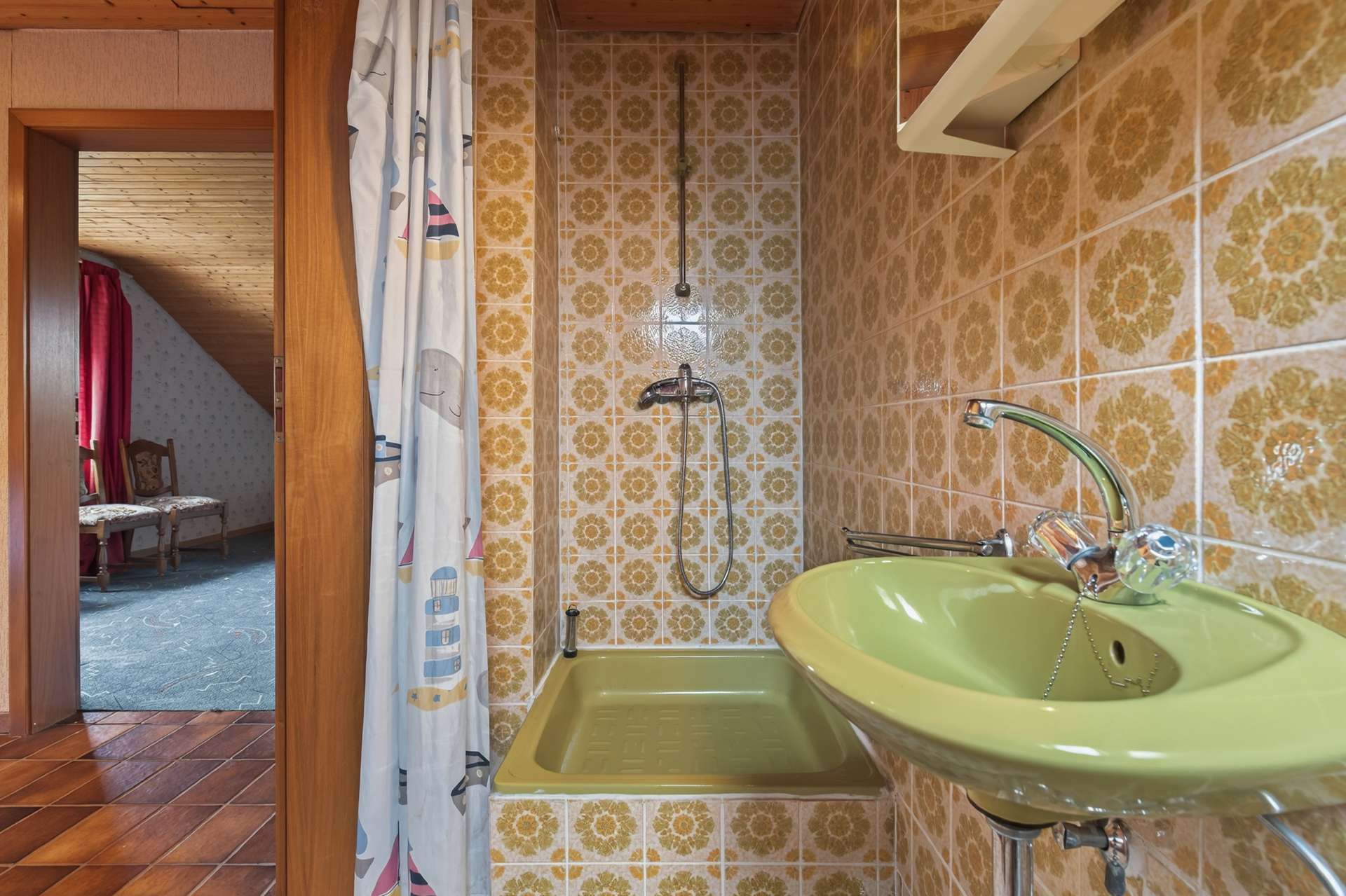 Immobilie in Dettenheim - Viel Platz für Ihre Ideen – renovierungsbedürftige Doppelhaushälfte in Dettenheim - Bild 17