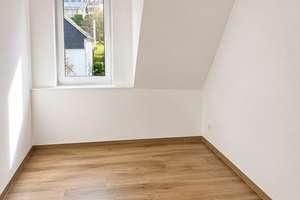 Exklusives Neubau-Penthouse mit großem Balkon, 4 Zimmer & Blick ins Grüne – Obere Dorfstraße 3, 57074 Bürbach, Siegen – Vorschaubild 10