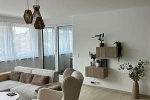 Helle 3-Zimmer-Wohnung mit Einbauküche in zentraler Lage