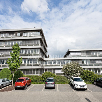 "Haus Pullmann" Büroflächen in direkter Autobahnnähe am Kreuz West