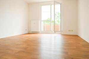 Charmante 3-Raumwohnung sucht liebenswerte Mieter – Wielandstraße 18d, 39108 Stadtfeld Ost, Magdeburg – Vorschaubild 1