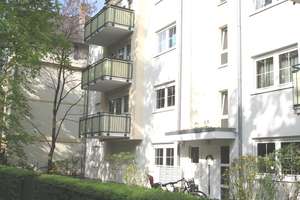 Attraktive und helle 2-Zimmer-Wohnung in der Eginhardstraße – 2. Obergeschoss mit Balkon und Aufzug – Die vollständige Adresse der Immobilie erhältst du vom Anbieter., 10318 Karlshorst, Berlin – Vorschaubild 2