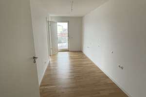 großzügige 2 Zimmerwohnung inkl. Einbauküche, Balkon und separatem WC – Halberstädter Straße 153/155, 39112 Sudenburg, Magdeburg – Vorschaubild 4