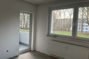 2 Zimmer Wohnung mit Balkon - Teilrenoviert inkl. Umzugsbonus