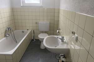 ## Renditeobjekt ## Selbstläufer !! Top saniertes 6-fam. Haus mit guter Mieterstruktur – 67065 Mundenheim, Ludwigshafen am Rhein – Vorschaubild 42
