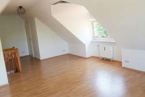 Sonnige DG-Maisonette Wohnung in Berlin-Hermsdorf: 3 Zimmer, 2 Balkone – Die vollständige Adresse der Immobilie erhältst du vom Anbieter., 13467 Hermsdorf, Berlin – Vorschaubild 4