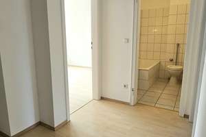 Charmante 3-Zimmer-Wohnung mit großem Balkon in Düsseldorf-Wersten – Am Massenberger Kamp 46, 40538 Wersten, Düsseldorf – Vorschaubild 2