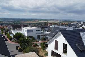 Kehlberg Immobilien - Ihr Makler seit 1989-Großzügiges 2 Familienhaus in bester Lage von Nieder-Olm – Heinrich-Böll-Straße 29, 55268 Nieder-Olm – Vorschaubild 3
