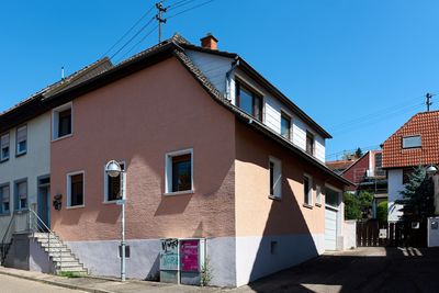 Provisionsfrei! Viel Platz für Leben, Familie und Ideen - DHH mit Garten, Garage und Scheunenanteil!