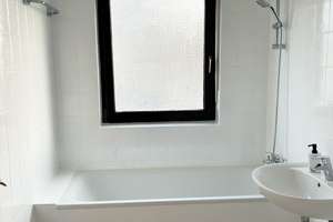 Schöne drei Zimmer Wohnung in Lengfeld in ruhiger Lage mit Balkon, Tageslicht Bad und Gartennutzung – 97076 Lengfeld, Würzburg – Vorschaubild 7