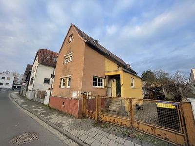 Einfamilienhaus mit Einliegerwohnung in Beienheim!