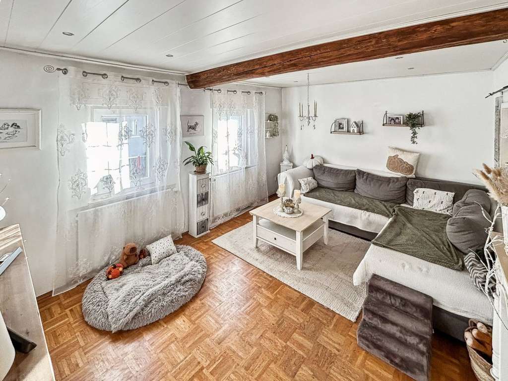 Immobilie in Elz - Gemütliches Einfamilienhaus in ruhiger Lage und schönem Garten in Elz - Bild 3