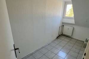Mehr Platz als erwartet – 2,5 Zimmer mit Spitzboden – Industriestraße 9, 47803 Kempener Feld/Baackeshof, Krefeld – Vorschaubild 8