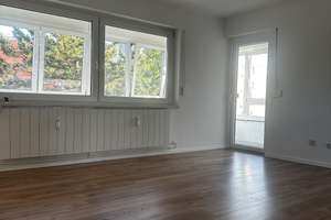 Schöne 4-Zimmer-Wohnung mit Einbauküche und 2 Balkons in Wolfsburg – Weimarer Straße 32, 38444 Westhagen, Wolfsburg – Vorschaubild 2