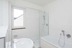 Harmonische 2-Zimmer-Wohnung mit 1 Schlafzimmer, Stellplatz und Wärmepumpe in Köln-Brühler Straße – Brühler Straße 299, 50968 Raderthal, Köln – Vorschaubild 5