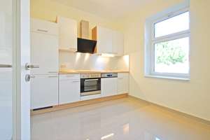 Helle und sanierte  3-RW im EG* moderne EBK* Süd-Ost-Balkon* Tageslichtbad mit Wanne* AK* zentral* – Försterlingstraße 3, 1259 Großzschachwitz, Dresden – Vorschaubild 4