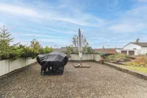 Zögern Sie nicht: Großzügiges EFH mit Garten und 2 Garagenstellplätzen mit guter Anbindung – Tuttlingen (Kreis) – Vorschaubild 6
