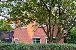 Helle Maisonettewohnung auf zwei Ebenen mit Potential nach oben..... – Die vollständige Adresse der Immobilie erhältst du vom Anbieter., 22549 Osdorf, Hamburg – Vorschaubild 2