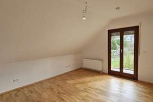 Einfamilienhaus mit 5 Zimmern, großem Garten, Terrasse, Balkon & Garage in ruhiger Lage in Kuhbach – Giesen 12, 77933 Lahr/Schwarzwald – Vorschaubild 4