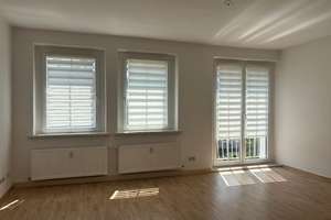 Wunderbar helle Wohnung - Ganz oben im 1. Obergeschoss – Rosenstr. 21, 6237 Leuna – Vorschaubild 2