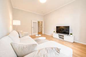 Sonnige 2,5 -RW* vollständig saniert und möbliert* EBK* Bad mit Wanne* hochwertig sanierter Altbau* – Leipziger Straße 140, 1127 Pieschen-Süd, Dresden – Vorschaubild 5