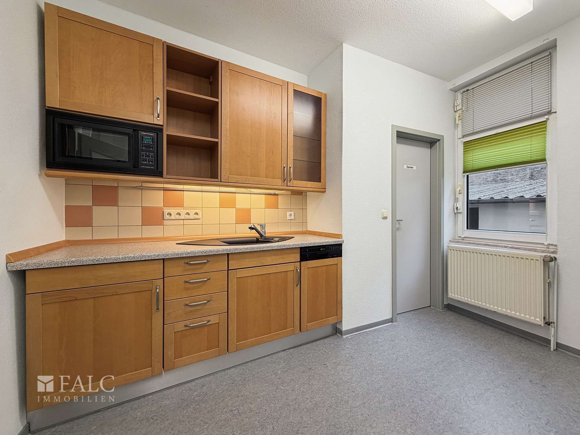 Immobilie in Stendal - Provisionsfrei. Imposantes Eckhaus in zentraler Lage - Investieren mit Perspektive - Bild 7