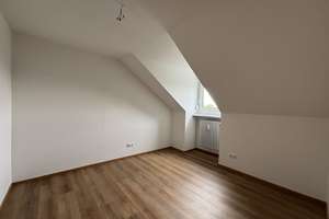Schöne 3-Zimmer-Dachgeschosswohnung in Neu-Ulm – Bradleystraße 16, 89231 Neu-Ulm – Vorschaubild 12