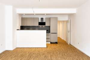 Hochwertig sanierte Single-/Pendler-Wohnung mit Balkon und Einbauküche in der Innenstadt – Die vollständige Adresse der Immobilie erhältst du vom Anbieter., 40210 Stadtmitte, Düsseldorf – Vorschaubild 1