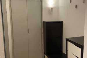 Moderne 2,5-Zimmer-Wohnung in Uninähe (2,5-ZKB) - Voll möbliert mit Balkon und Tiefgaragenstellplatz – Bergiusstraße 80, 86199 Augsburg – Vorschaubild 2
