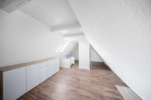 Maisonette-Wohnung mit hochwertiger Sanierung, Einbauküche und Gartenbereich – Die vollständige Adresse der Immobilie erhältst du vom Anbieter., 24147 Elmschenhagen, Kiel – Vorschaubild 18