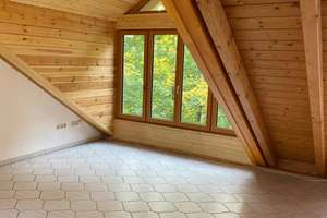 Gemütliche Dachgeschoßwohnung in Isarnähe – Die vollständige Adresse der Immobilie erhältst du vom Anbieter., 85774 Unterföhring – Vorschaubild 2