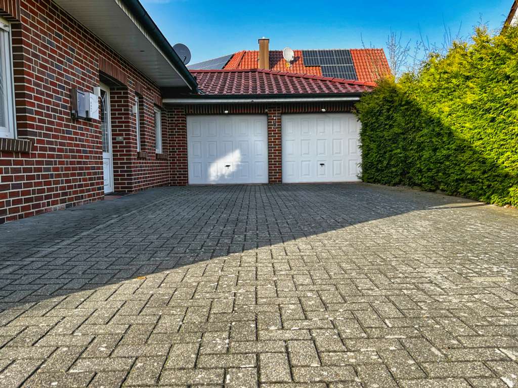 Immobilie in Sögel - Platz, Potenzial & PV-Anlage! Vermietetes Einfamilienhaus mit Einliegerwohnung! - Bild 2