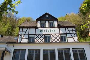 RESERVIERT - Großes Landhaus mit tollem Moselblick!! – Die vollständige Adresse der Immobilie erhältst du vom Anbieter., 56841 Traben-Trarbach – Vorschaubild 1