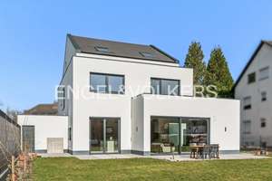 Einziehen und wohlfühlen: Modernes Einfamilienhaus mit hochwertiger Ausstattung und Südterrasse