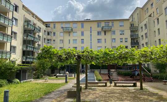 TOP ausgestattete Wohnung im Herzen von Karlsruhe