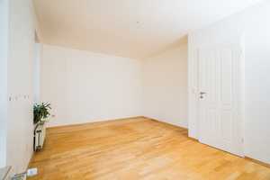 Großes Reihenhaus mit fünf geräumigen Zimmern + Garten + Garage + PKW Stellplatz in Langenhagen – Hannover (Kreis) – Vorschaubild 15