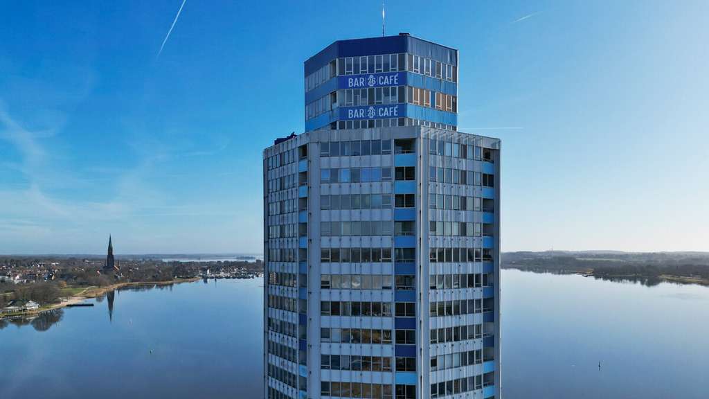 Immobilie in Schleswig - 1,5-Zimmer-Apartment im 27. Stock mit direktem Blick auf den Schleswiger Hafen - Bild 2