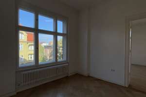 Charmante 4-Zimmer-Altbauwohnung mit hohen Decken und klassischem Flair – Die vollständige Adresse der Immobilie erhältst du vom Anbieter., 12205 Lichterfelde, Berlin – Vorschaubild 10