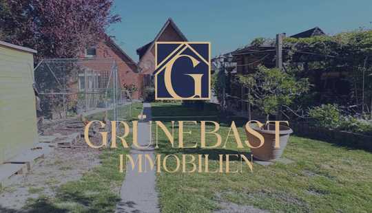 Bild von Familienglück in grüner Lage – Idyllisches Zweifamilienhaus in Cäciliengroden