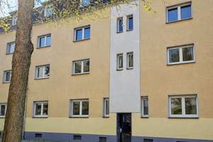 ***Gemütliche Dachgeschoss-Wohnung mit 1,5 Zimmern sucht nette Mieter***