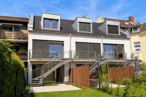 Hollenders Immobilien: Exklusives Architekten-Townhouse als Erstbezug n zentraler Lage von Sürth – Falderstraße 26, 50999 Sürth, Köln – Vorschaubild 2