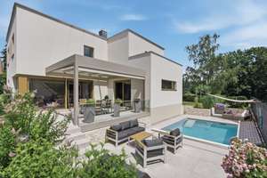 Licht. Raum. Lebensqualität. – Hochwertiges Einfamilienhaus mit Pool, Kamin und Premium-Ausstattung – Die vollständige Adresse der Immobilie erhältst du vom Anbieter., 1109 Hellerau/Wilschdorf, Dresden – Vorschaubild 2