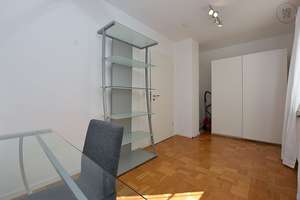 Zwischenmiete bis 31.12.26:
Wunderschöne und toll möblierte Wohnung in Stuttgart Degerloch – Die vollständige Adresse der Immobilie erhältst du vom Anbieter., 70597 Waldau, Stuttgart – Vorschaubild 13
