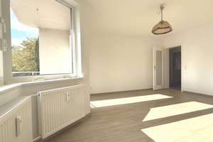 Sanierte 2-Zi-Whg mit neuer EBK & Balkon & Tageslichtbad | WG geeignet – Illerweg 10, 30519 Döhren, Hannover – Vorschaubild 8